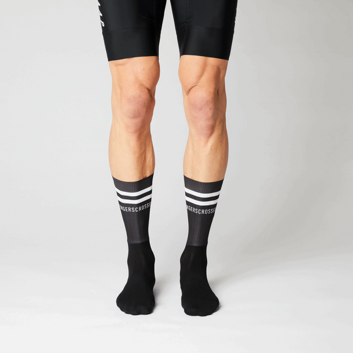 FINGERSCROSSED Aero stripes socks black Socks Endurance kollective Endurance kollective