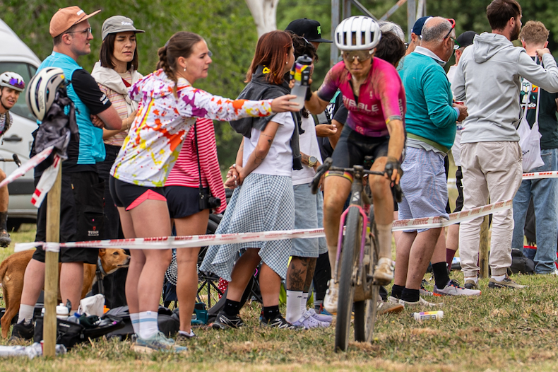 7 Elite Performances, One Weekend — What the Race Nutrition Data Really Showed