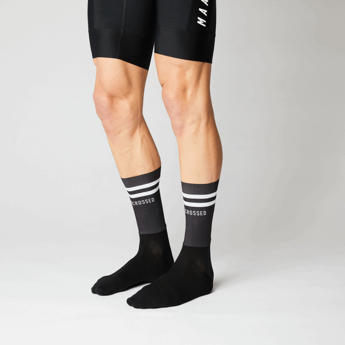 FINGERSCROSSED Aero stripes socks black Socks Endurance kollective Endurance kollective